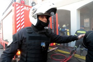 I.X. πήρε φωτιά στο κέντρο της Θεσσαλονίκης (ΦΩΤΟ &amp; VIDEO)