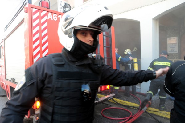 I.X. πήρε φωτιά στο κέντρο της Θεσσαλονίκης (ΦΩΤΟ & VIDEO)