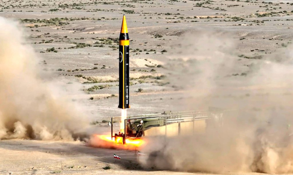 Το Ιράν ανέπτυξε βαλλιστικό πρόγραμμα με πυραύλους εμβέλειας 2.000χλμ