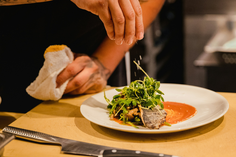 Στον Κορυδαλλό ο γνωστός, τηλεοπτικός σεφ για χρέη 2,5 εκατ. ευρώ (Βίντεο)