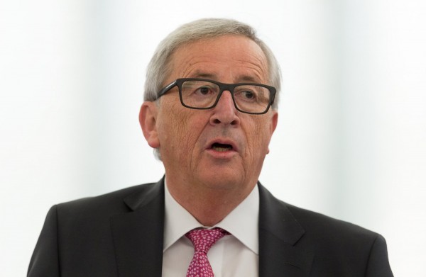 «Η ΕΕ θα αντιδράσει στην αλλαγή της αμερικανικής διπλωματίας», διαμηνύει ο Γιούνκερ