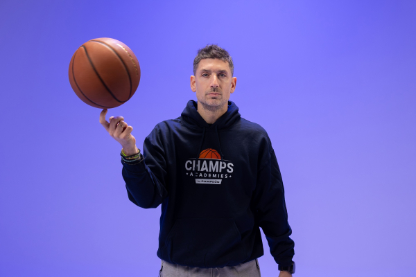 Champs Academies Year 3: Campeón &amp; Βασίλης Ξανθόπουλος ενώνονται για να προβάλλουν τις αξίες του σύγχρονου αθλητισμού