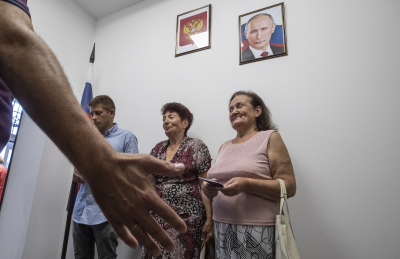 Ξεκίνησαν τα δημοψηφίσματα «πόρτα πόρτα» στην Ουκρανία: Πώς θα «επιλέξουν» Ντονμπάς και Χερσώνα, γιατί τώρα