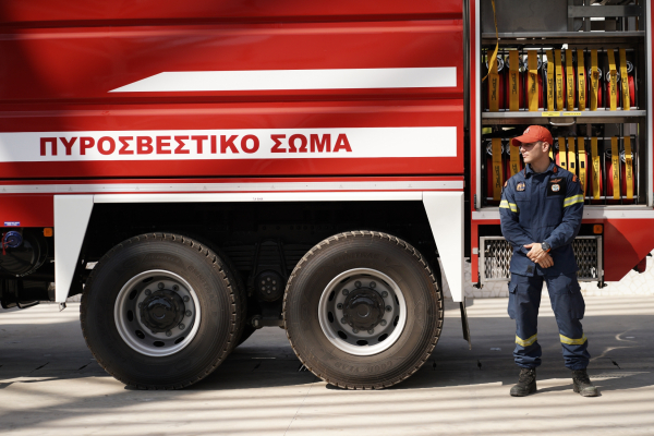 Πετράλωνα: Κατέρρευσε πολυκατοικία