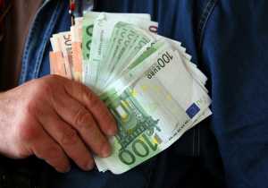 Η υπερφορολόγηση έφερε πλεόνασμα εσόδων ύψους 1 δισ. ευρώ στο εννεάμηνο Ιανουαρίου-Σεπτεμβρίου