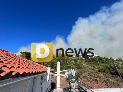 Συναγερμός στην Πυροσβεστική, μεγάλη φωτιά τώρα στο Νταού Πεντέλης (εικόνες, βίντεο)