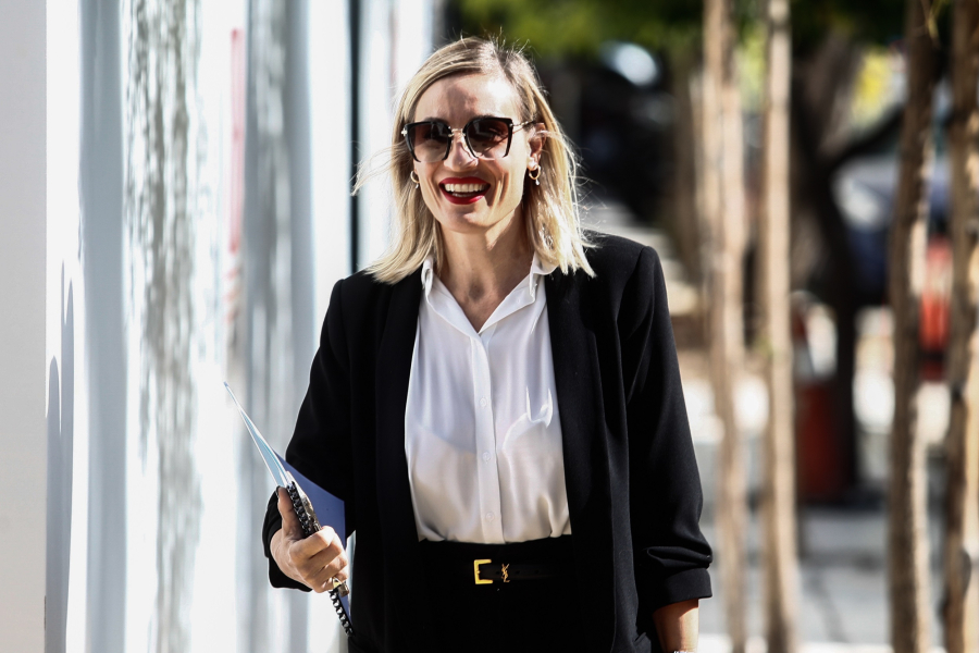 Κι όμως, η Ελεονώρα Μελέτη, πράγματι, «μπαίνει μέσα»