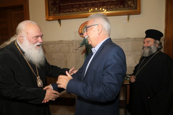 Αρχιεπίσκοπος σε Γαβρόγλου: Πραξικοπηματικά επεμβαίνει η Πολιτεία σε ζητήματα Εκκλησίας