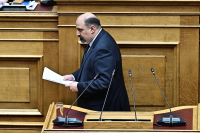 Ούτε ένα «γαλάζιο» χειροκρότημα για τον Τριαντόπουλο