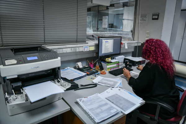 Deadline σήμερα για ΕΝΦΙΑ, τέλη κυκλοφορίας και φόρο εισοδήματος