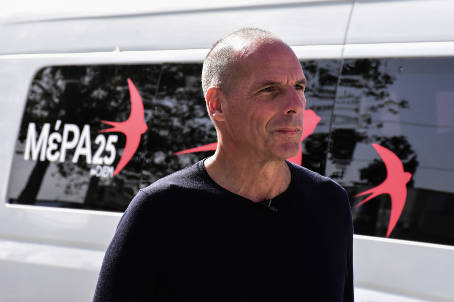 Η αντίδραση Βαρουφάκη στην ανεξαρτητοποίηση Μπακαδήμα: «Μπορεί να μην άντεξε»