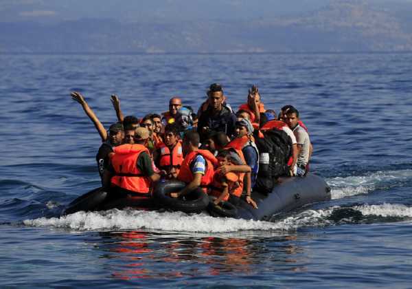 Σταθερές οι ροές προσφύγων προς τα νησιά του βορείου Αιγαίου