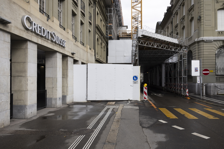 Έγινε το «deal»: Η UBS συμφώνησε να αγοράσει την Credit Suisse για πάνω από 2 δισ. δολάρια