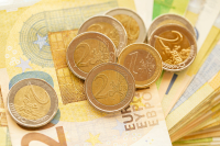 Τι ώρα πληρώνονται σήμερα τα επιδόματα ΟΠΕΚΑ