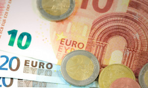 Ξεπέρασαν τα 13 δισ. ευρώ οι προσφορές για το 7ετές ομόλογο