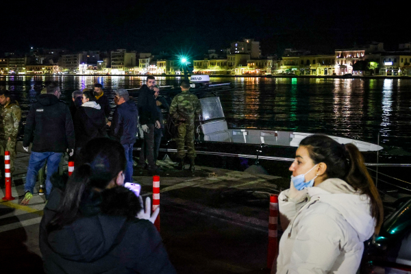 Χίος: Χειροπέδες στον Μαροκινό διακινητή - Τον αναγνώρισαν οι μετανάστες