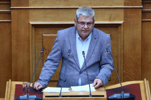 Πολιτικός σεισμός μετά την κατάθεση Βάρρα