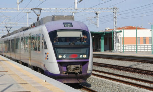 Απεργία σε προαστικό και τρένα: Το αποφάσισαν στις 6:30 το πρωί - Μπάχαλο στους σταθμούς