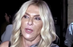 Δάφνη Μπόκοτα για τους παρουσιαστές του εθνικού τελικού της Eurovision (Βίντεο)