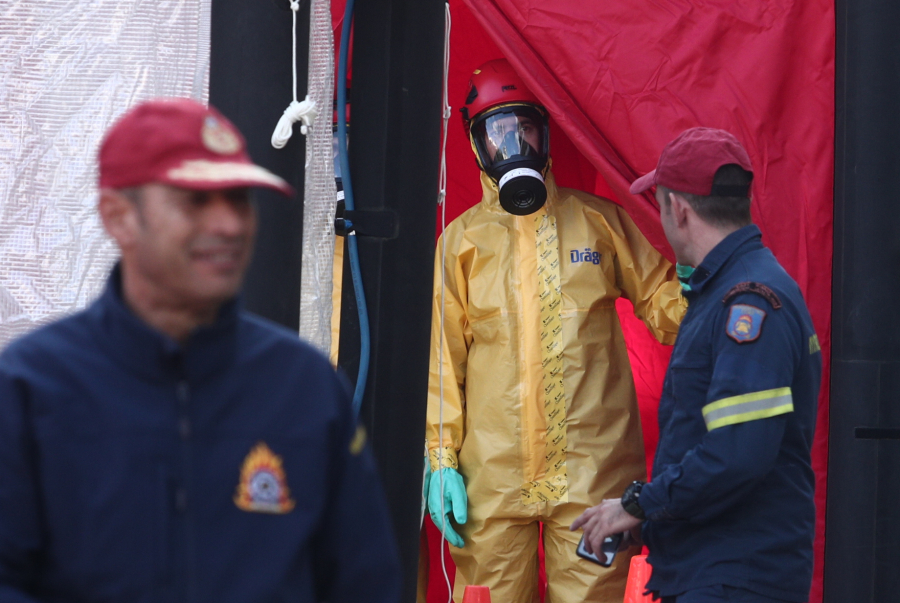 Συναγερμός για ύποπτο φάκελο στα ΕΛΤΑ Μπουρναζίου - Στο σημείο και κλιμάκιο του ΕΟΔΥ