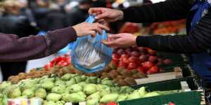 Επάρκεια αγροτικών προϊόντων και οπωρολαχανικών στις λαϊκές αγορές