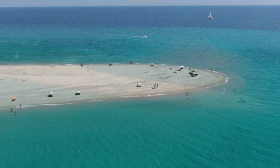 Οι top 4 παραλίες της Χαλκιδικής που μοιάζουν σαν να βγήκαν από όνειρο