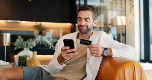 Revolut: Ενισχύει την παρουσία της στον τομέα του on-demand delivery