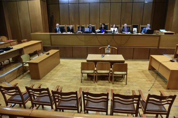 Βόλος: Εισαγγελική παρέμβαση για το 4χρονο αγοράκι που ζει σε σπίτι ερείπιο!