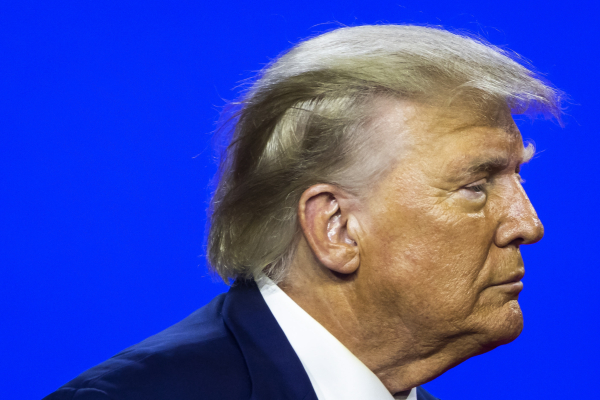 Στην δημοσιότητα το κατηγορητήριο Τραμπ και το σχέδιο για να «επηρεάσει τις εκλογές 2016»