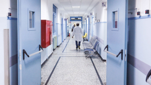 Χανιά: Διασωληνωμένος στη ΜΕΘ 16χρονος οδηγός μηχανής μετά από τροχαίο