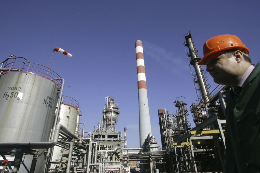 Ελληνικά πλοία στον ρωσικό σκιώδη στόλο - Πώς παρακάμφθηκαν οι κυρώσεις