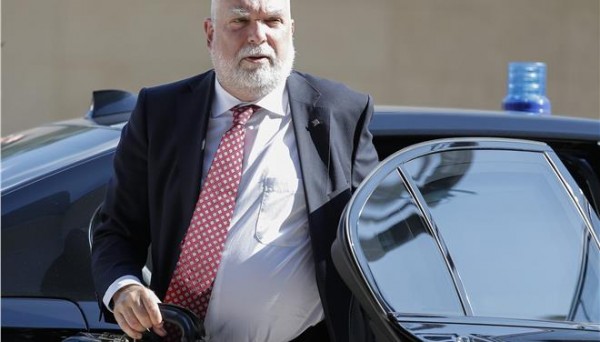 Βίζερ: Το εξάμηνο Βαρουφάκη δεν κόστισε μονο 100 δισ. αλλά τα διπλάσια