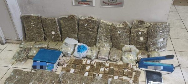 Πειραιάς: Χειροπέδες σε 47χρονο - Είχε στην κατοχή του πάνω από 20 κιλά κάνναβης