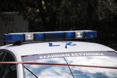 Παραδόθηκε στις Αρχές ο 22χρονος στην Κρήτη που μαχαίρωσε και έκλεψε το αυτοκίνητο 37χρονου