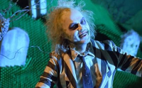 Κυκλοφόρησε το τρέιλερ για το σίκουελ του «Beetlejuice»- Επιστρέφουν Μάικλ Κίτον και Γουαϊνόνα Ράιντερ