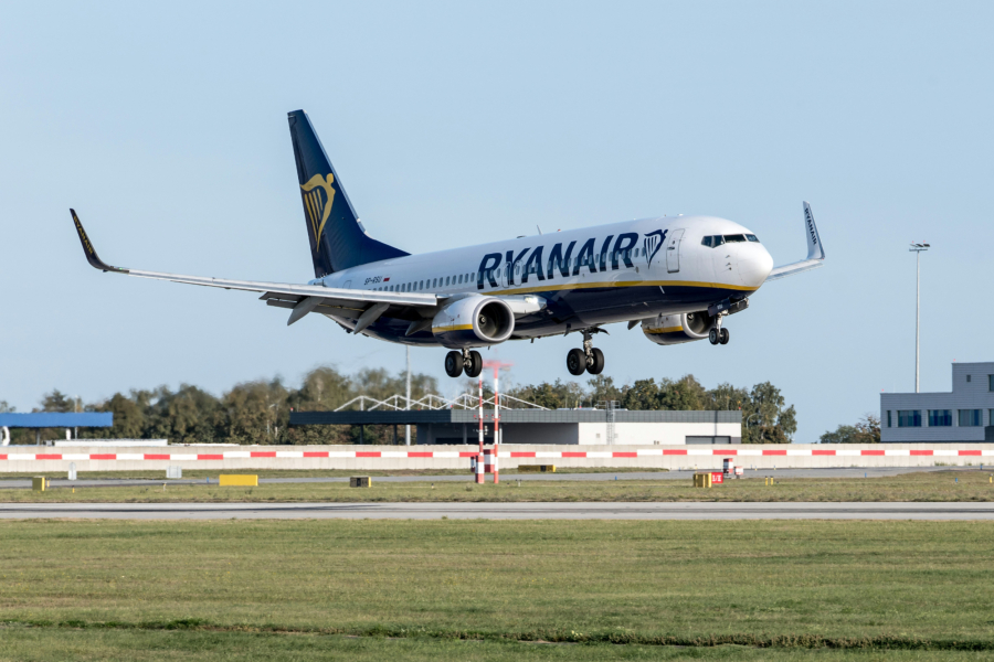 Αεροσκάφος της Ryanair προσέκρουσε σε φράχτη στο αεροδρόμιο της Καλαμάτας