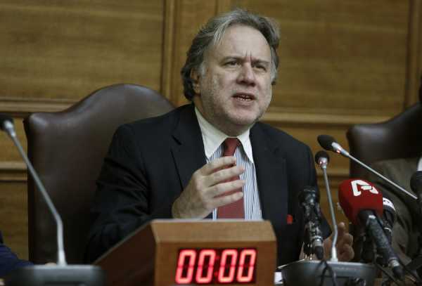 Ο Κατρούγκαλος «αφαιρεί» απο το πόρισμα την σύνταξη με εισοδηματικά κριτήρια