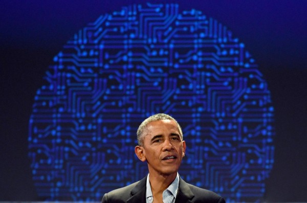 Ομπάμα: «Βάρβαρη, αυτοκαταστροφική και λανθασμένη» η κατάργηση του προγράμματος DACA