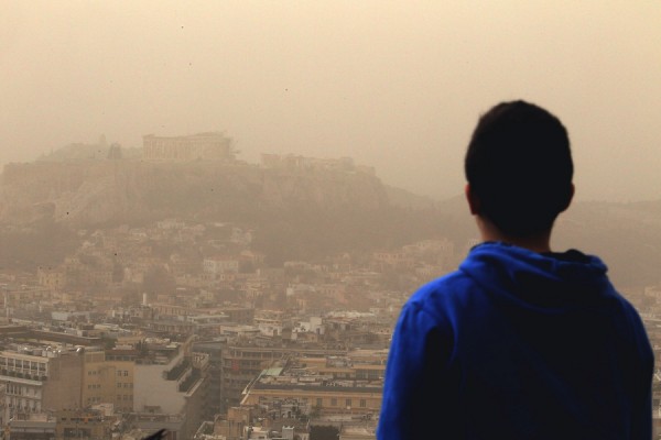 Χτύπησε «κόκκινο» η ατμοσφαιρική ρύπανση στην Αθήνα
