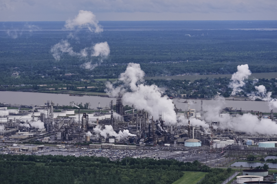 Πετρέλαιο: Άλμα άνω του 4% για το αμερικανικό αργό