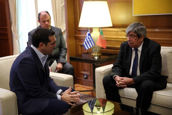 Συνάντηση Τσίπρα με τον πρόεδρο της πορτογαλικής Βουλής
