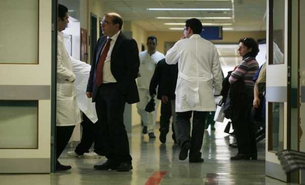Ξεπαγώνουν 1.000 προσλήψεις γιατρών στα νοσοκομεία 