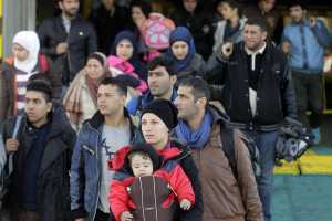 Ξεπερνούν τους 3.000 οι πρόσφυγες που φιλοξενούνται στο λιμάνι του Πειραιά