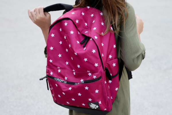 Θεσσαλονίκη: Ένοχος αλλά με αναστολή, δάσκαλος που χάιδεψε το στήθος 9χρονης!