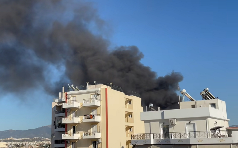 Φωτιά τώρα στον Ρέντη, σε επιχείρηση