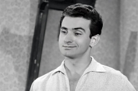 Πέθανε ο Στέφανος Ληναίος