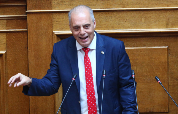 Εφ' όπλου λόγχη Βελόπουλος και Καρατζαφέρης - Ποιον περιμένουν