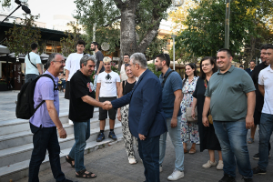 Επίσκεψη Κουτσούμπα στο Χαλάνδρι: Κοινωνική συμμαχία γιατί μόνο ο λαός μπορτεί να διεκδικήσει το δίκιο του