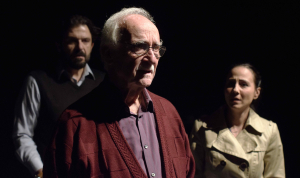 Ο Θανάσης Παπαγεωργίου στον ρόλο που χάρισε ακόμη ένα Όσκαρ στον Άντονι Χόπκινς