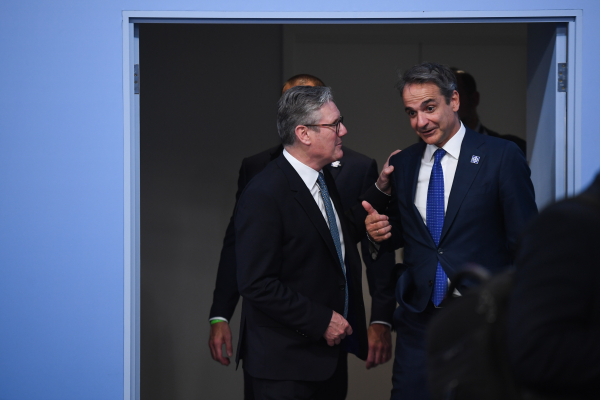 Στη Ντάουνινγκ Στριτ ο Μητσοτάκης - Τι συζητά με τον Κιρ Στάρμερ